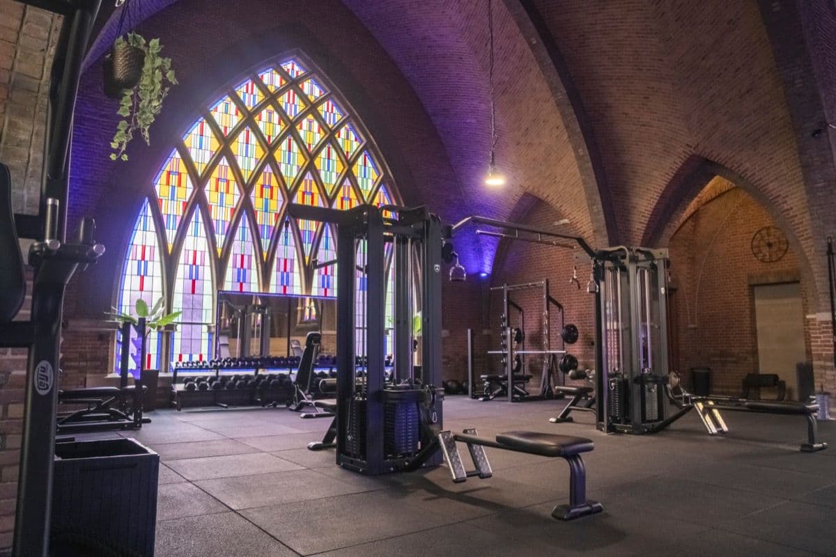 24/7 Sportschool concept — HolyFit